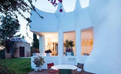 Luxury Villa Photo #6