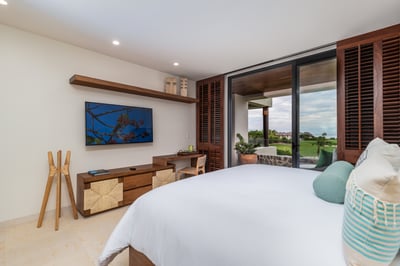 Luxury Villa Photo #20