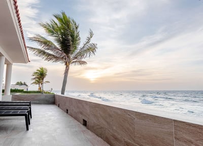 Luxury Villa Photo #5