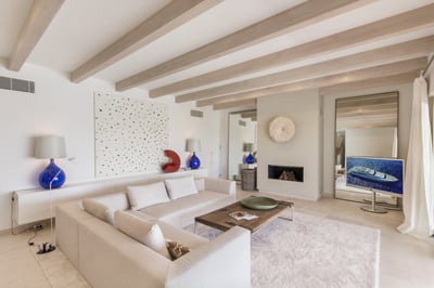 Luxury Villa Photo #14
