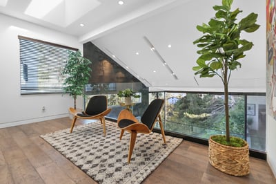 Luxury Villa Photo #26