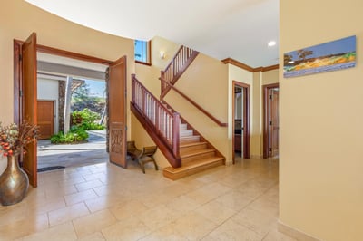 Luxury Villa Photo #22