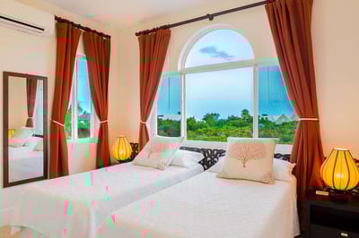 Luxury Villa Photo #21