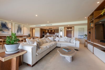 Luxury Villa Photo #22