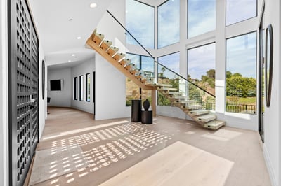 Luxury Villa Photo #22