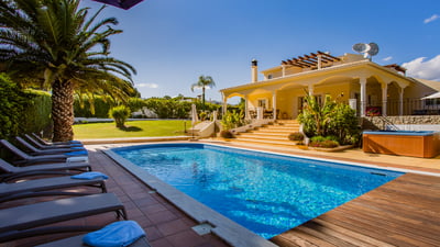 Luxury Villa Photo #12