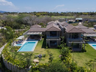Luxury Villa Photo #50