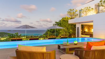 Luxury Villa Photo #15