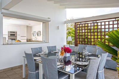 Luxury Villa Photo #11