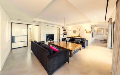 Luxury Villa Photo #8