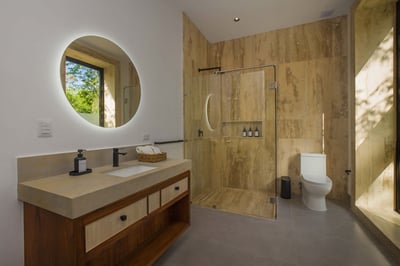 Luxury Villa Photo #35