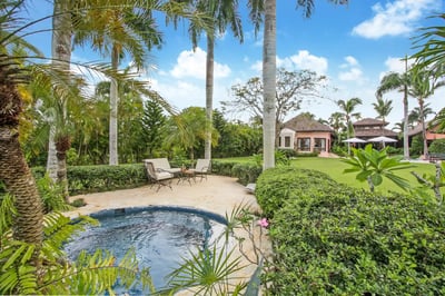 Luxury Villa Photo #9