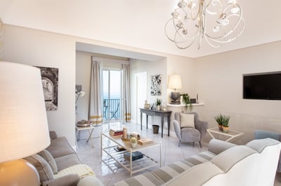 Luxury Villa Photo #2