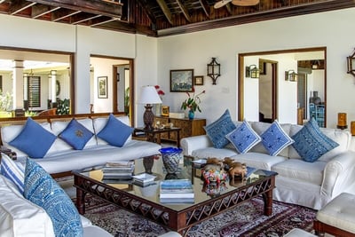 Luxury Villa Photo #14