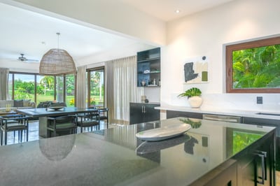 Luxury Villa Photo #28
