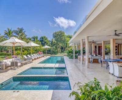 Luxury Villa Photo #7