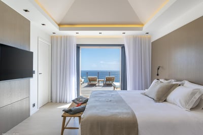 Luxury Villa Photo #19