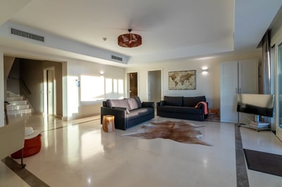 Luxury Villa Photo #29