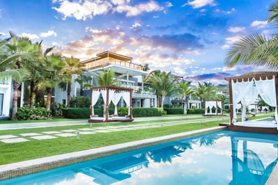 Luxury Villa Photo #10