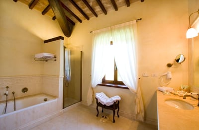 Luxury Villa Photo #18