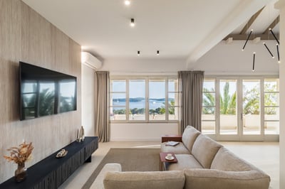 Luxury Villa Photo #49