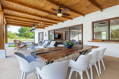 Luxury Villa Photo #12