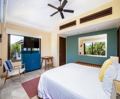Luxury Villa Photo #33