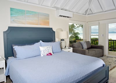 Luxury Villa Photo #12
