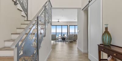 Luxury Villa Photo #25