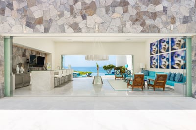 Luxury Villa Photo #9