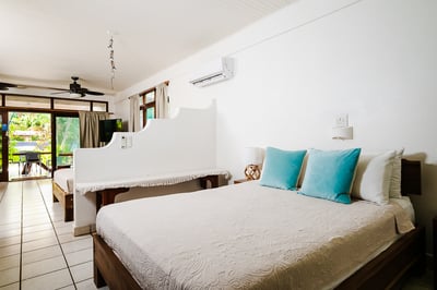Luxury Villa Photo #61