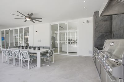 Luxury Villa Photo #11