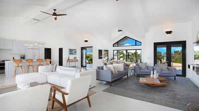 Luxury Villa Photo #5