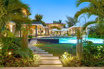 Luxury Villa Photo #4