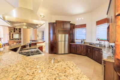 Luxury Villa Photo #24