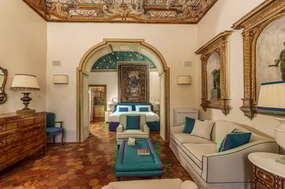 Luxury Villa Photo #16