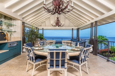 Luxury Villa Photo #27