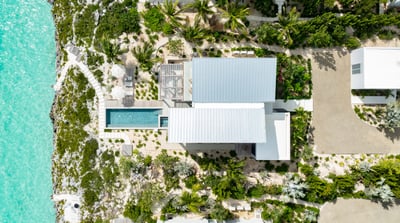 Luxury Villa Photo #3