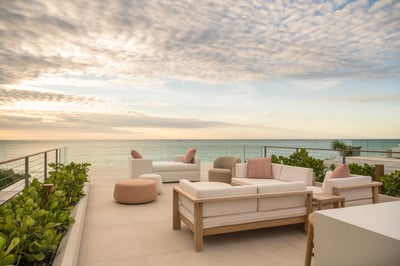 Luxury Villa Photo #15