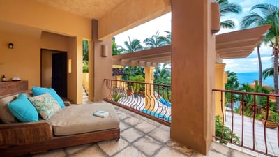 Luxury Villa Photo #21