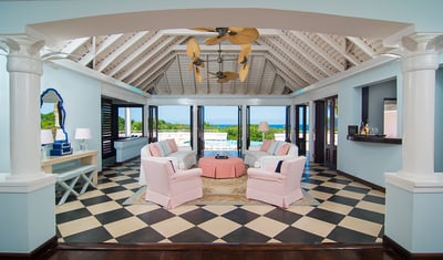 Luxury Villa Photo #13