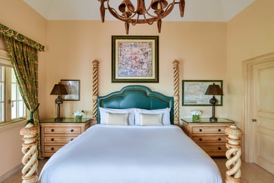 Luxury Villa Photo #35