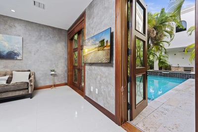 Luxury Villa Photo #29