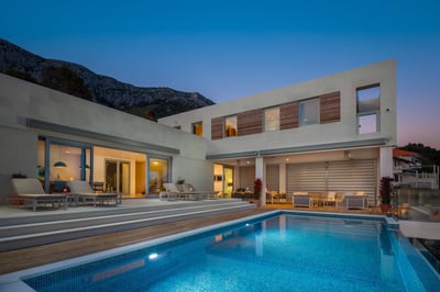 Luxury Villa Photo #8