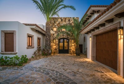 Luxury Villa Photo #17