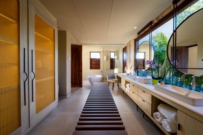 Luxury Villa Photo #82