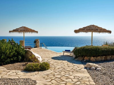 Luxury Villa Photo #4