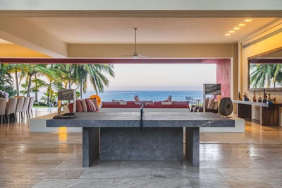 Luxury Villa Photo #21