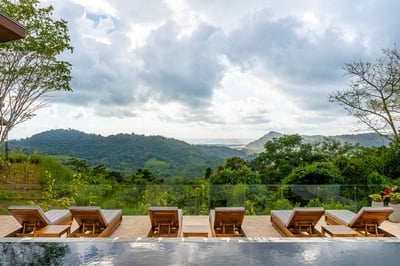 Luxury Villa Photo #8