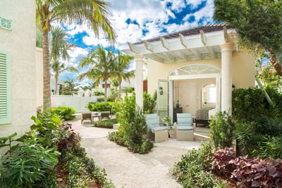 Luxury Villa Photo #4